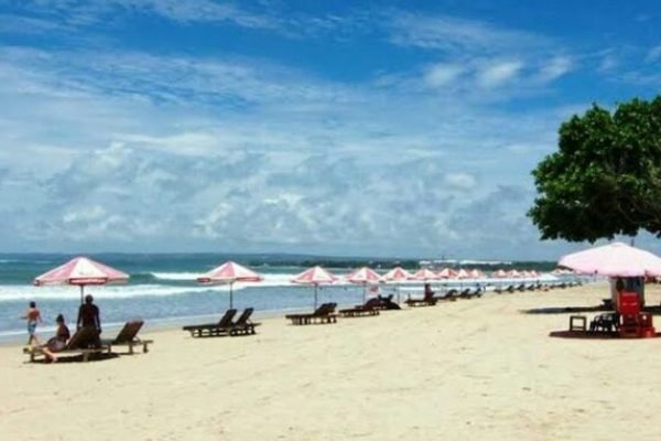 jejak-kenzie_pantai-kuta-01