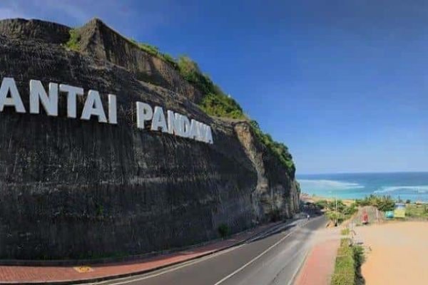 pantai-pandawa